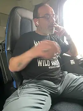 dzhakar online show from February 3, 2026, 12:32 pm