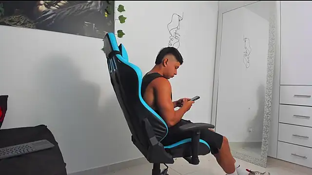 Bray Kevin online show from February 18, 2025, 12:48 am