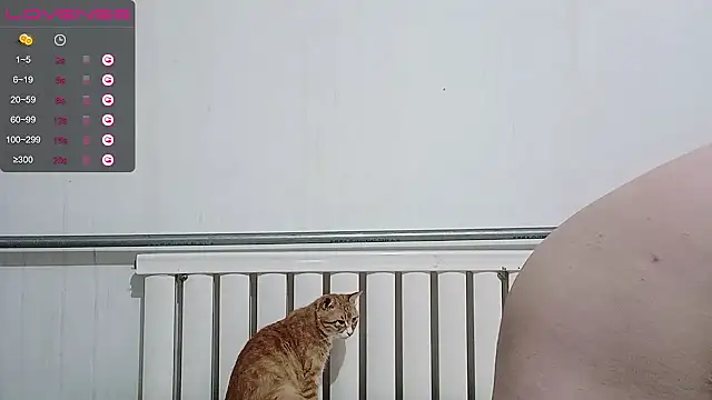 mimi-yangyang online show from January 4, 2025, 5:37 pm