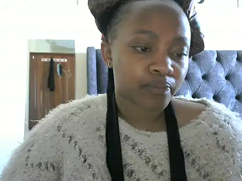 Snapshot of Brown_sexy chatting on January 16, 2025, 1:04 pm Brown sexy online show from January 16, 2025, 1:04 pm