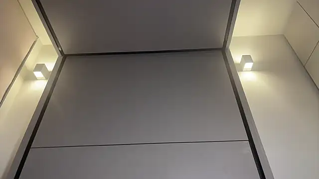 Monicbabe online show from December 25, 2024, 7:13 pm