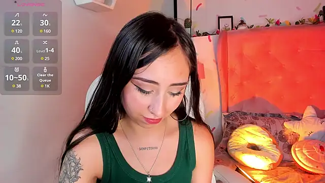 Snapshot of _cloe_martinez chatting on March 17, 2025, 9:23 pm cloe martinez online show from March 17, 2025, 9:23 pm