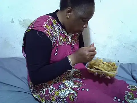 Snapshot of Crystal__Gee chatting on December 26, 2024, 6:33 pm Crystal Gee online show from December 26, 2024, 6:33 pm