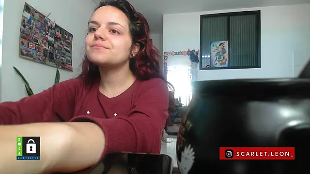 Scarletleon77 online show from October 21, 2025, 11:44 am