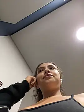 Snapshot of Nathcurly_ chatting on December 27, 2024, 2:36 am Nathcurly online show from December 27, 2024, 2:36 am