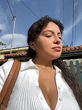 Snapshot of Nathcurly_ chatting on January 4, 2025, 8:37 pm Nathcurly online show from January 4, 2025, 8:37 pm