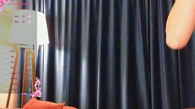 SarahCarrter online show from December 26, 2024, 7:27 pm