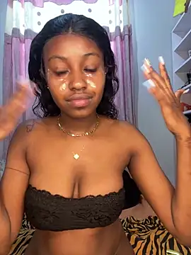 Snapshot of hot_daily chatting on November 22, 2025, 1:43 pm hot daily online show from November 22, 2025, 1:43 pm