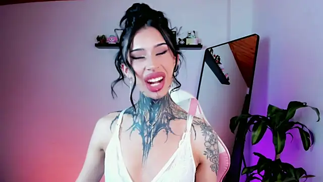 kali ka  online show from April 1, 2026, 8:39 pm