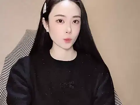 Snapshot of MM_007700 chatting on December 9, 2024, 12:45 am MM 007700 online show from December 9, 2024, 12:45 am