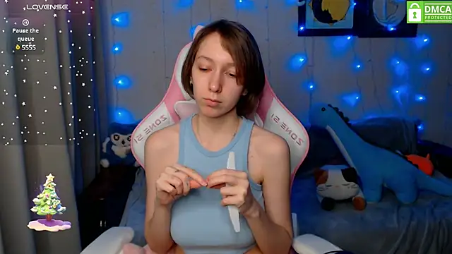 Snapshot of LeahGottty chatting on December 17, 2024, 2:44 pm LeahGottty online show from December 17, 2024, 2:44 pm