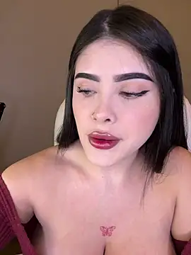 Snapshot of misslollipop04 chatting on January 16, 2026, 3:54 am misslollipop04 online show from January 16, 2026, 3:54 am