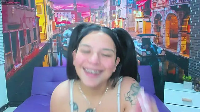 Small naughty  online show from November 27, 2025, 1:46 pm