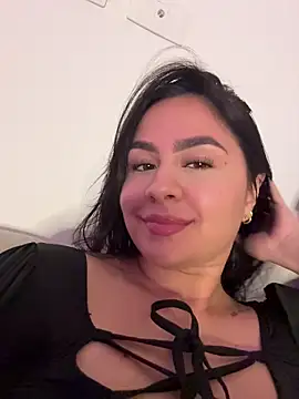 KattyPortman online show from January 13, 2026, 11:32 pm