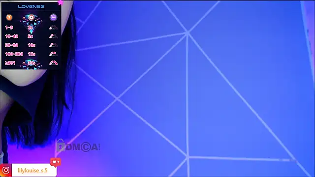 lilylouisee online show from February 10, 2026, 5:50 pm