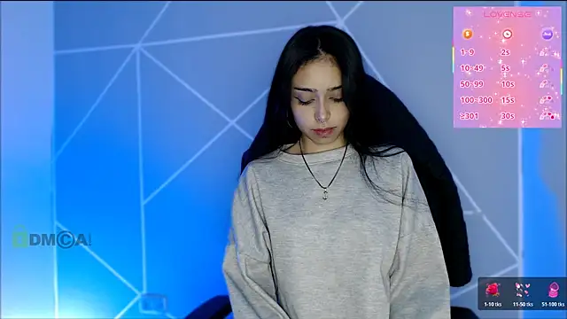 lilylouisee online show from April 25, 2026, 11:13 pm