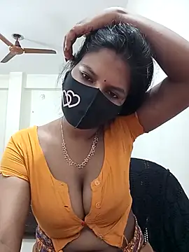 Snapshot of Anusri- chatting on December 17, 2025, 8:15 pm Anusri- online show from December 17, 2025, 8:15 pm