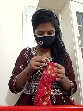 Snapshot of Anusri- chatting on January 14, 2026, 11:27 am Anusri- online show from January 14, 2026, 11:27 am