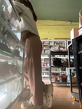 Rosa 998 online show from December 18, 2025, 1:00 am