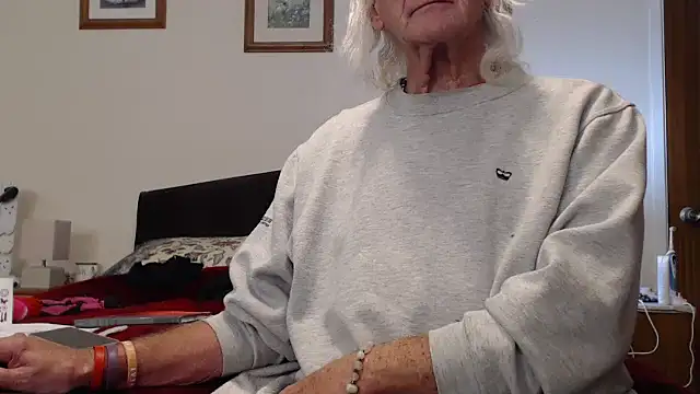 WaverlyKernow online show from November 1, 2025, 10:06 am