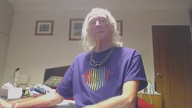 WaverlyKernow online show from November 12, 2025, 12:05 pm