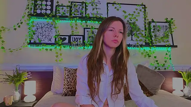 Real Tini online show from March 3, 2025, 12:58 pm