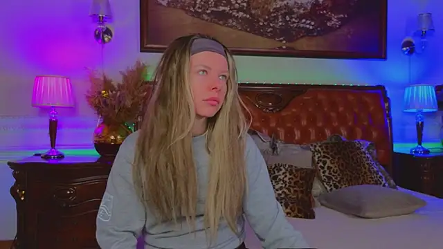 Real Tini online show from January 16, 2026, 6:17 am