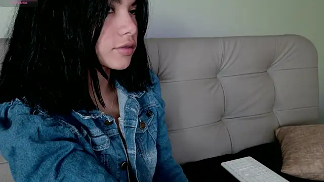 were-Naughty online show from February 16, 2025, 4:32 pm