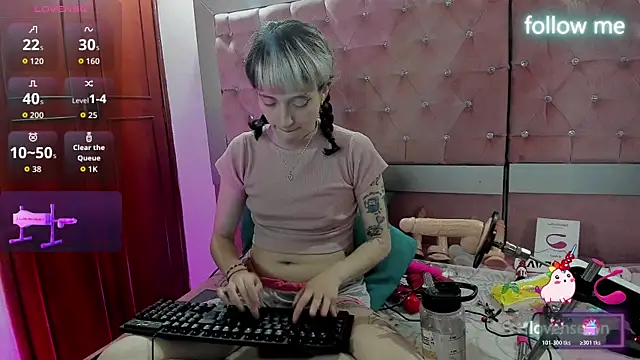 neeko princes online show from November 14, 2025, 12:15 pm