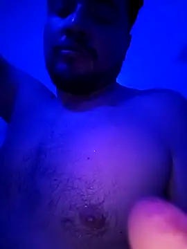 Snapshot of Bartolito001 chatting on September 17, 2025, 7:43 am Bartolito001 online show from September 17, 2025, 7:43 am