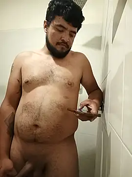 Snapshot of Bartolito001 chatting on October 13, 2025, 6:02 am Bartolito001 online show from October 13, 2025, 6:02 am