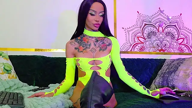 PandoraVolkov online show from December 4, 2025, 12:25 pm