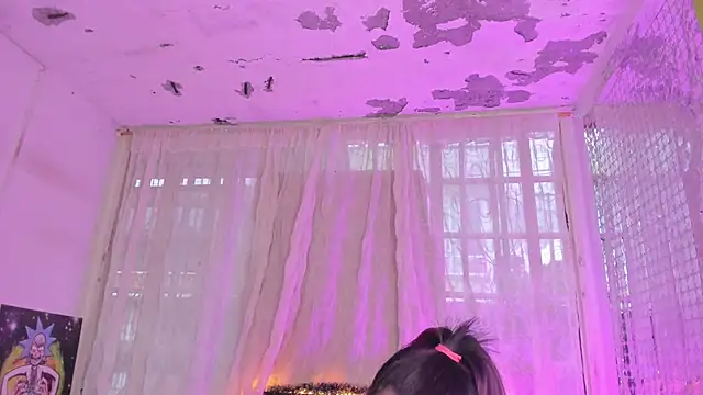 Snapshot of Megan_Miles02 chatting on December 19, 2024, 10:42 pm Megan Miles02 online show from December 19, 2024, 10:42 pm