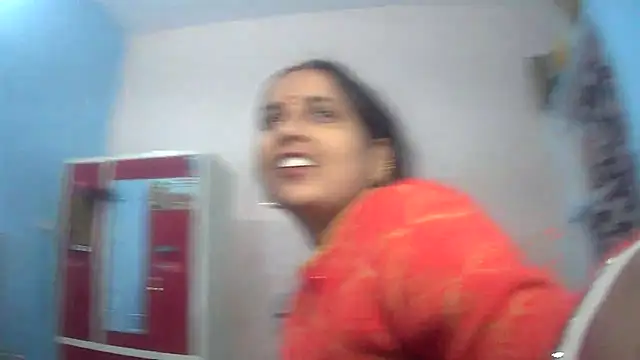 reemacouple007 online show from November 14, 2025, 4:11 am