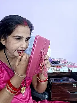 reemacouple007 online show from April 1, 2026, 5:32 pm