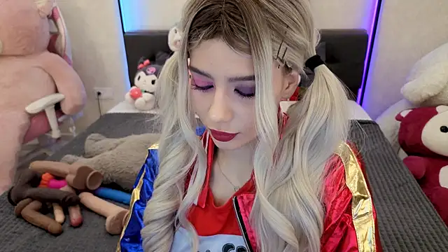 dolly ll online show from November 28, 2025, 1:25 pm