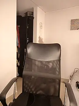 tata laima   online show from March 11, 2025, 5:35 pm