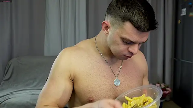 Snapshot of danielkraigforu chatting on December 12, 2024, 10:24 am danielkraigforu online show from December 12, 2024, 10:24 am