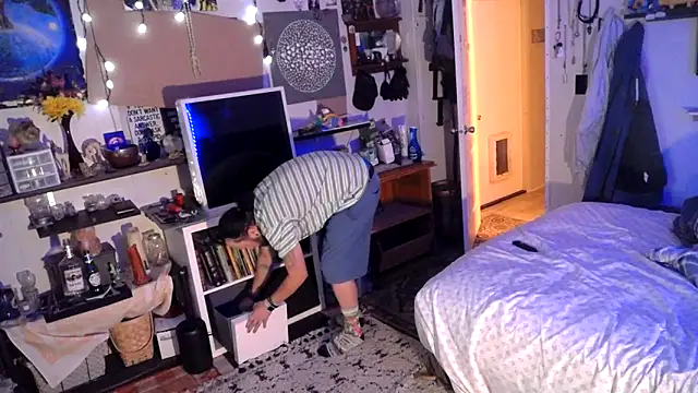 BobbyQ29 online show from March 30, 2026, 4:57 am