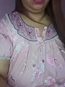 Ravina patil1 online show from April 2, 2026, 6:44 am