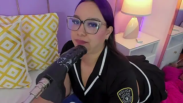 SophyRuiz  online show from March 2, 2026, 11:50 am