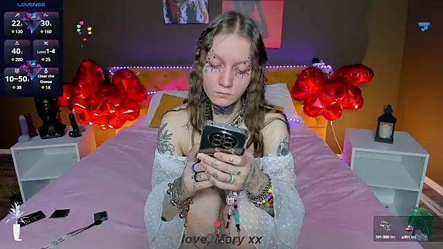 Mary Xextra online show from February 14, 2025, 1:13 am