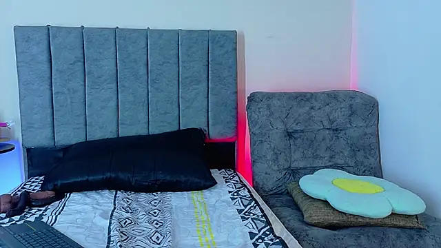 ArtesanaMK online show from November 15, 2025, 6:37 pm