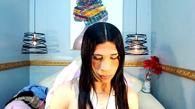 SaraSofia44 online show from April 9, 2026, 8:25 pm