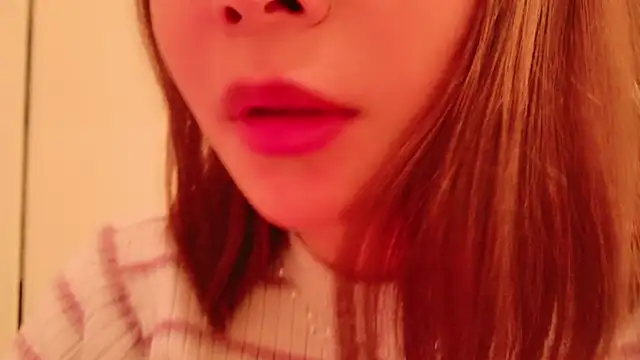 Snapshot of Megu_Melon chatting on December 7, 2024, 6:04 pm Megu Melon online show from December 7, 2024, 6:04 pm