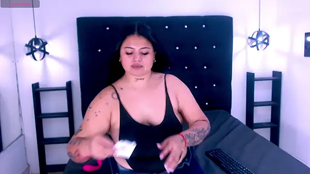 Snapshot of Mels_ chatting on March 17, 2025, 7:37 pm Mels online show from March 17, 2025, 7:37 pm