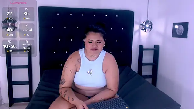 Snapshot of Mels_ chatting on March 18, 2025, 10:15 pm Mels online show from March 18, 2025, 10:15 pm