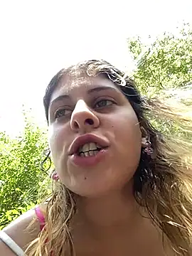 Snapshot of FlorBich chatting on February 3, 2026, 1:27 pm FlorBich online show from February 3, 2026, 1:27 pm