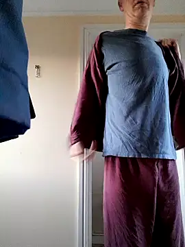 fastfun2012 online show from December 8, 2024, 8:20 am