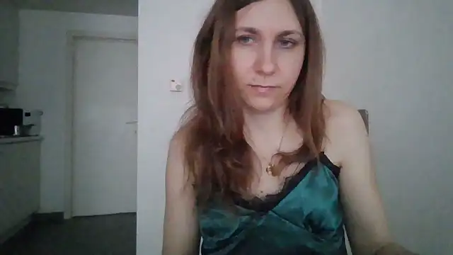 JasmineGlamour online show from February 1, 2026, 8:57 am